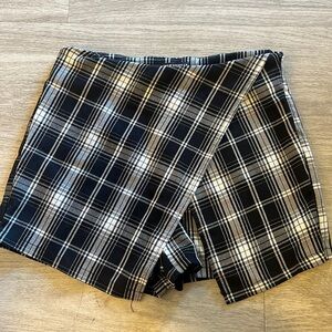 Brandy Melville Plaid Skort